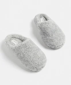 Fluffy Slipper