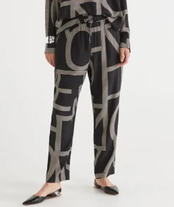 Geometric Print Tapered Pant