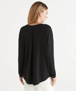 Long Sleeve V Neck Pleat Back Tee