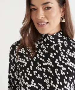 Mono Twist Skivvy Top - Black