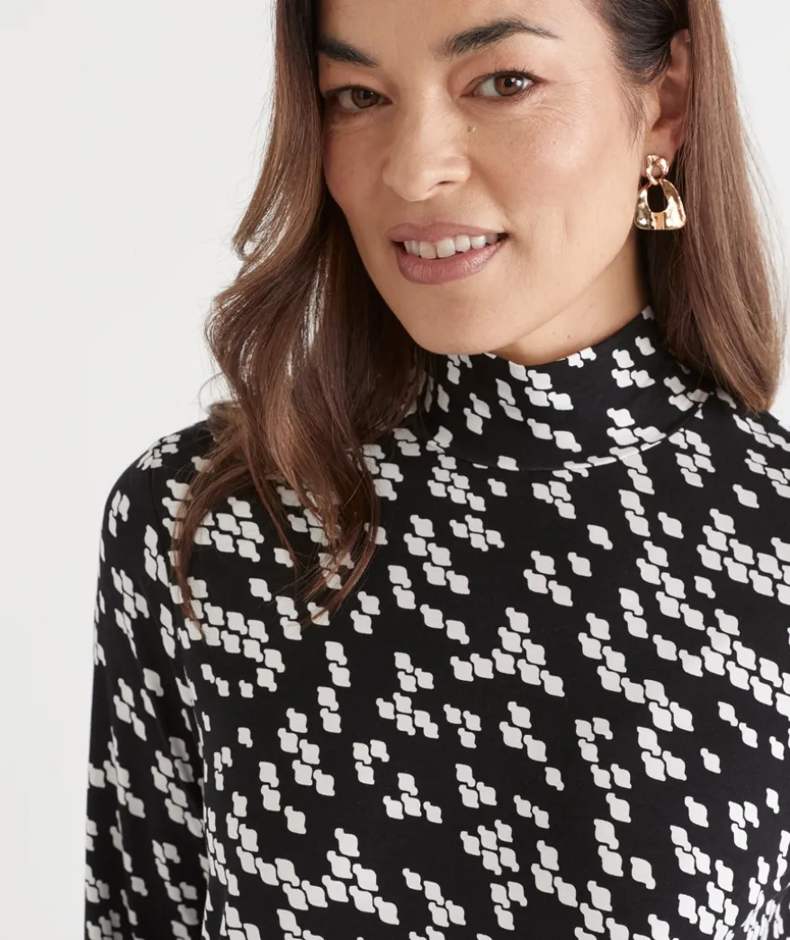 Mono Twist Skivvy Top - Black