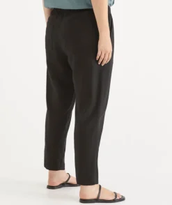 Relaxed Drawstring Tapered Pant