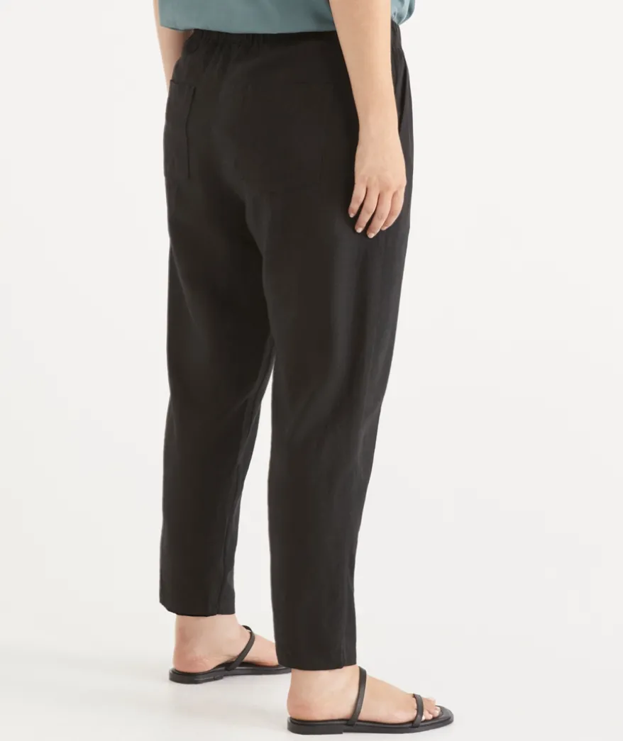 Relaxed Drawstring Tapered Pant