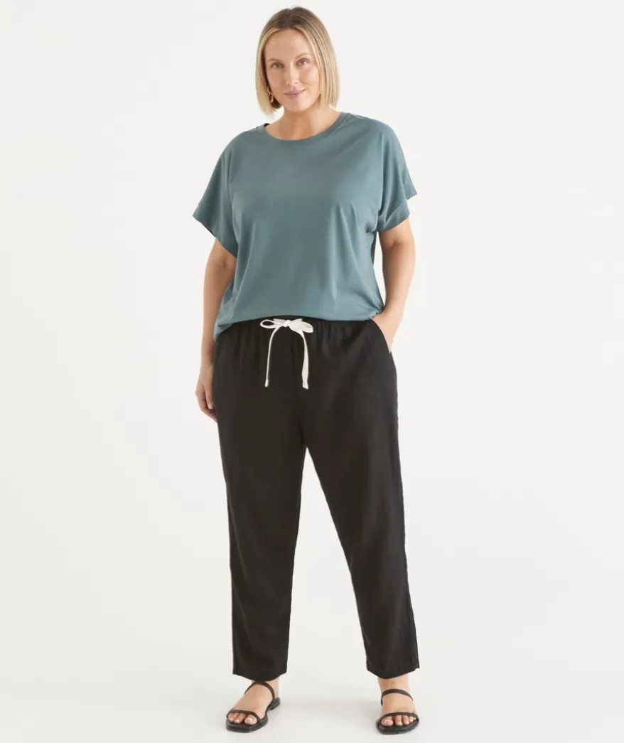 Relaxed Drawstring Tapered Pant