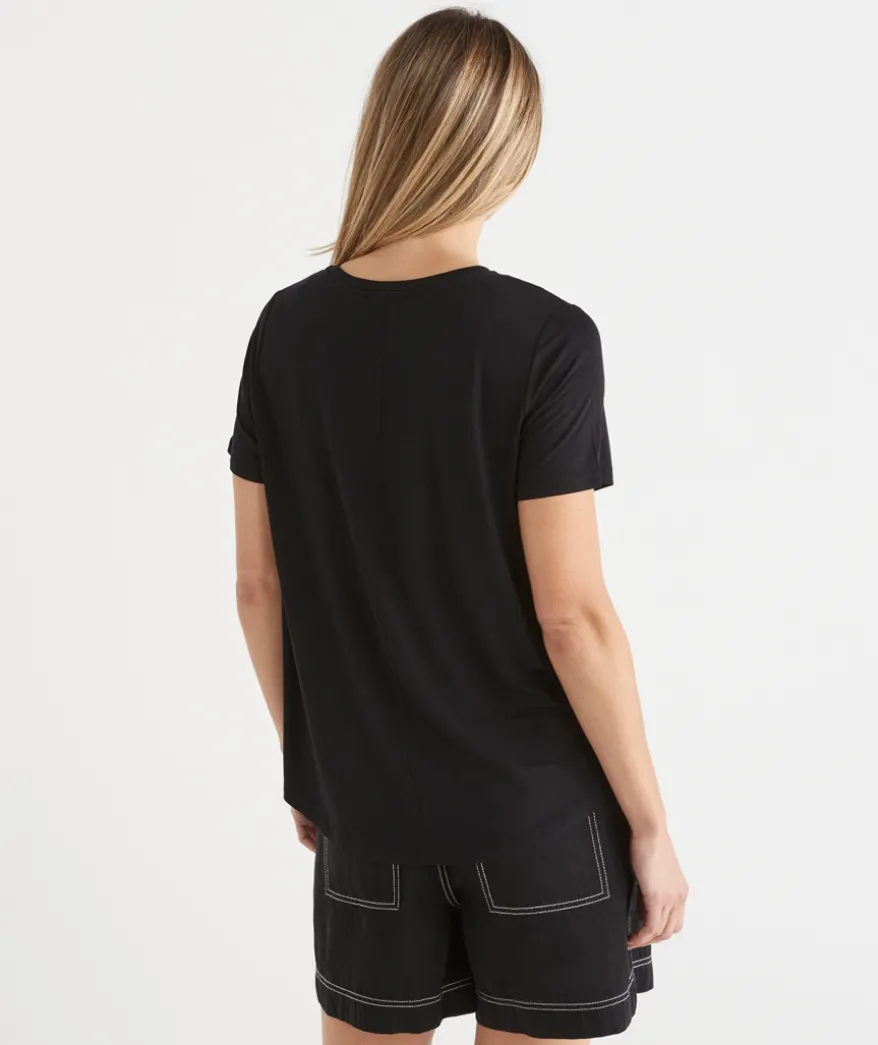 Seam Detail Curve Hem Tee