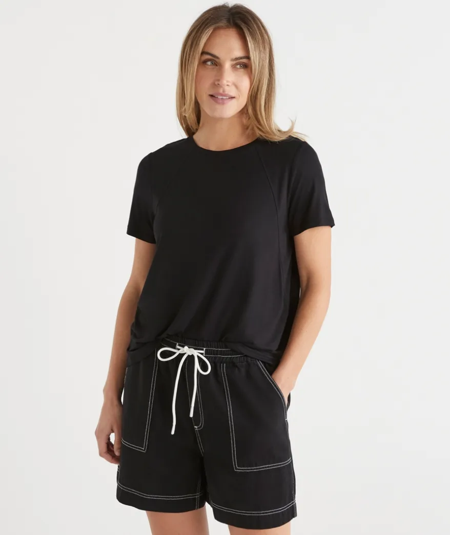 Seam Detail Curve Hem Tee